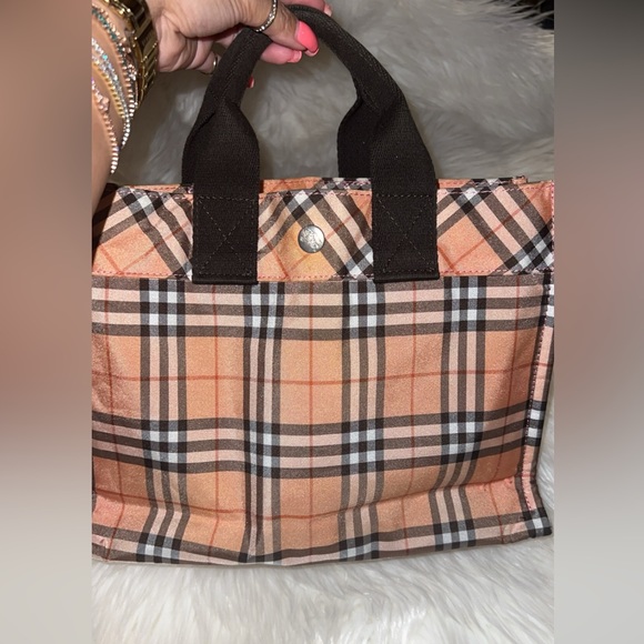 Blueberry Pink tote - Rare! Code: BT621-082. Great condition - Picture 2 of 6